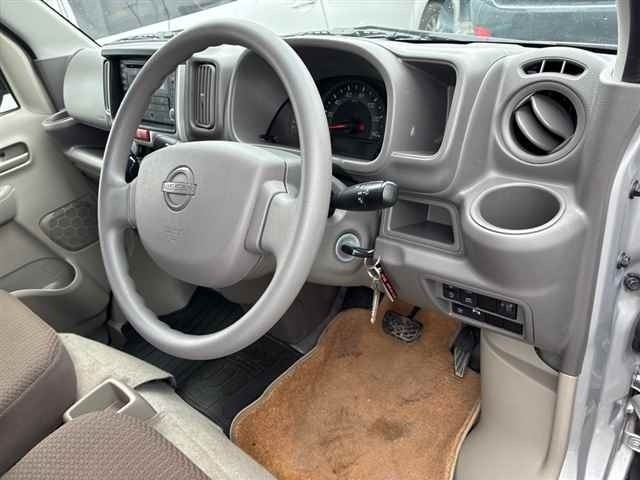 NISSAN CLIPPER