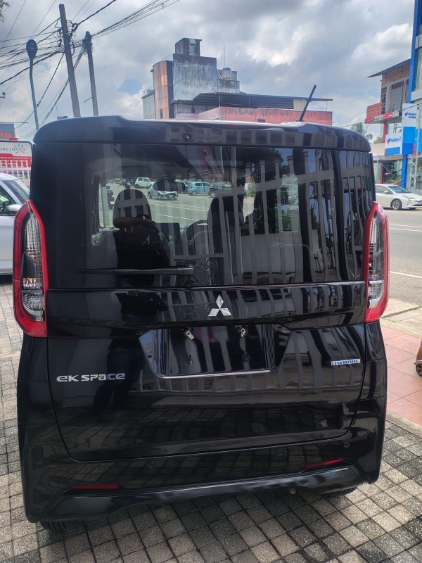 MITSUBISHI EK SPACE