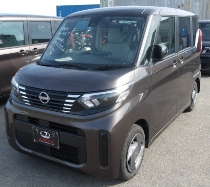 NISSAN ROOX