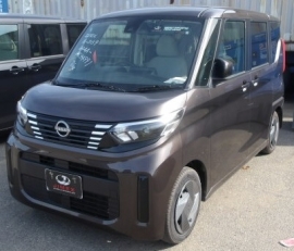 NISSAN ROOX