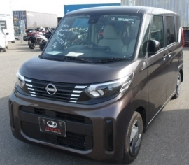 NISSAN ROOX